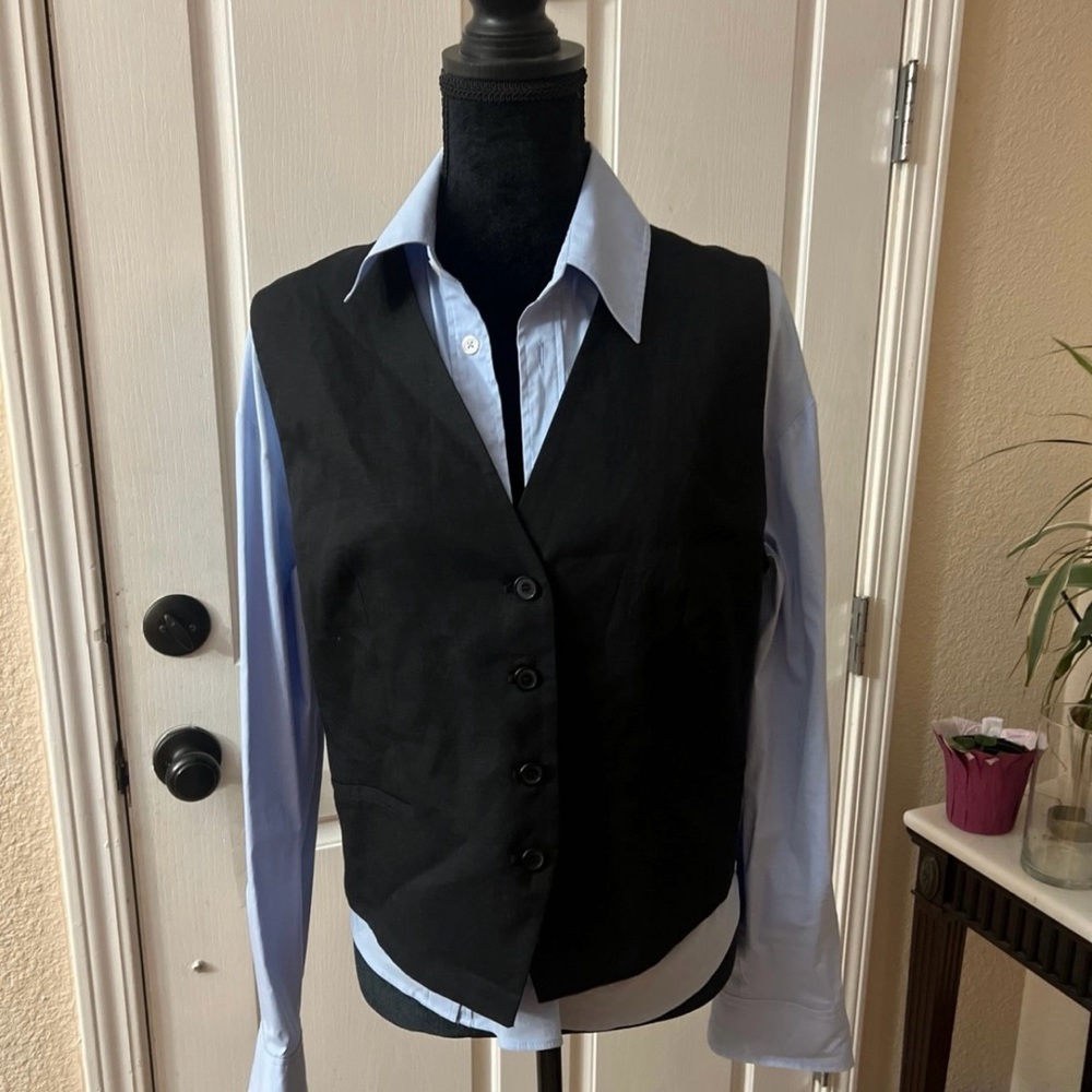 Zara 4 button vest